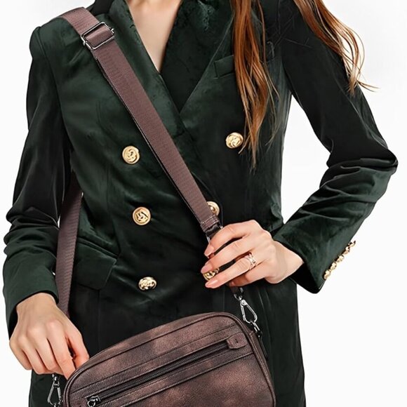 Lightweight Travel Purse for Women - Multi-Pocket Vegan Leather Crossbody Bag - Picture 2 of 8